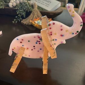 Elephant “puzzle”